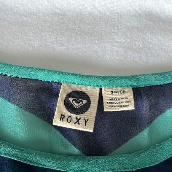 Roxy size s dress with tank dress under sleeve ties - Picture 2 of 6